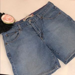 Levi’s 515 sz12 Cotton Soandex excellent condition